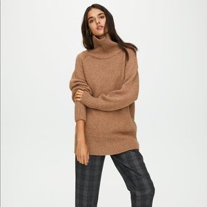 The group by Babaton day off turtleneck